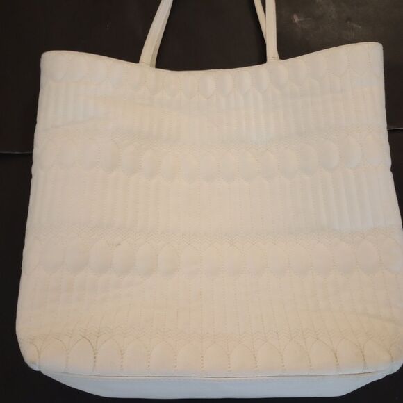 🆕👜SR2 Sondra Roberts Quilted Tote Shoulder Bag with Tassel - Picture 4 of 9